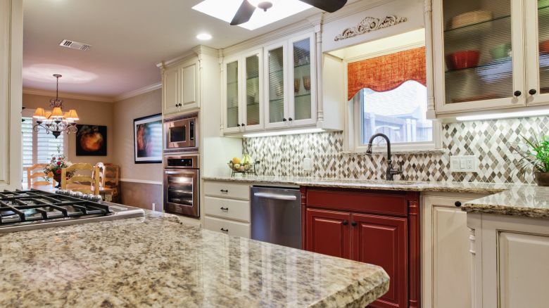 kitchen-backsplash-for-granite-countertops_4x3.jpeg