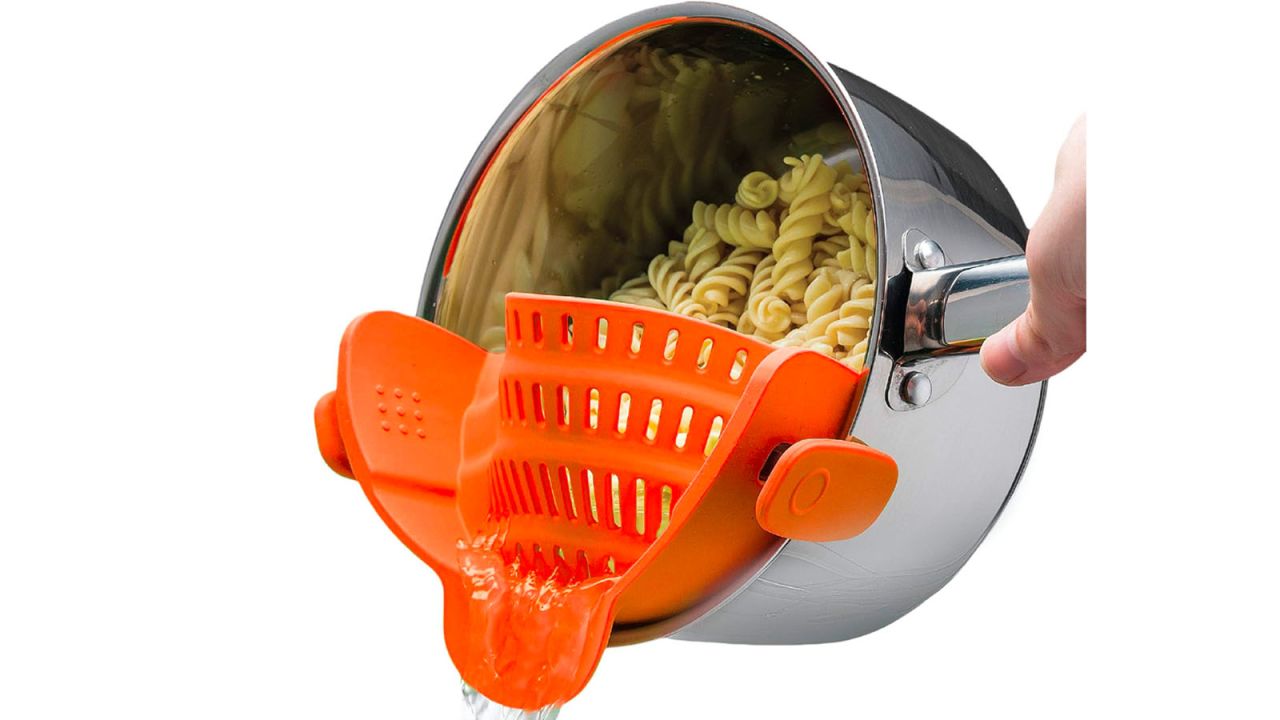  Kitchen Gizmo Snap N Strain Pot Strainer.jpg