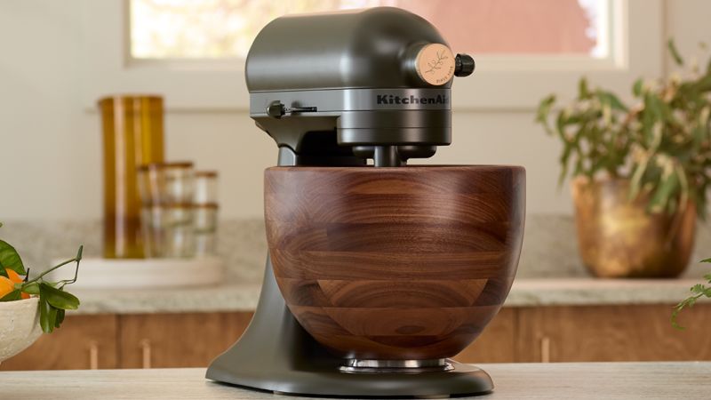 KitchenAid Design Series Evergreen Tilt Head Stand Mixer With Walnut Bowl