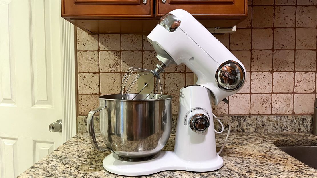 KitchenAid-vs-Cuisinart-CNNU-07.jpg