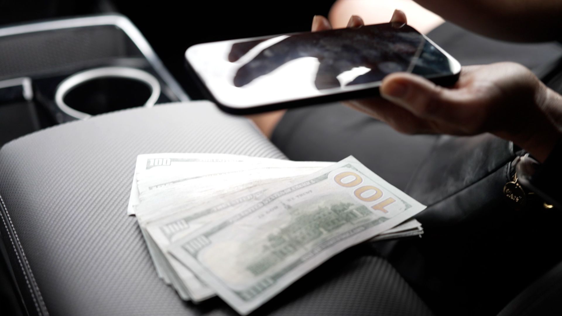 Kyung Scam Cash.jpg
