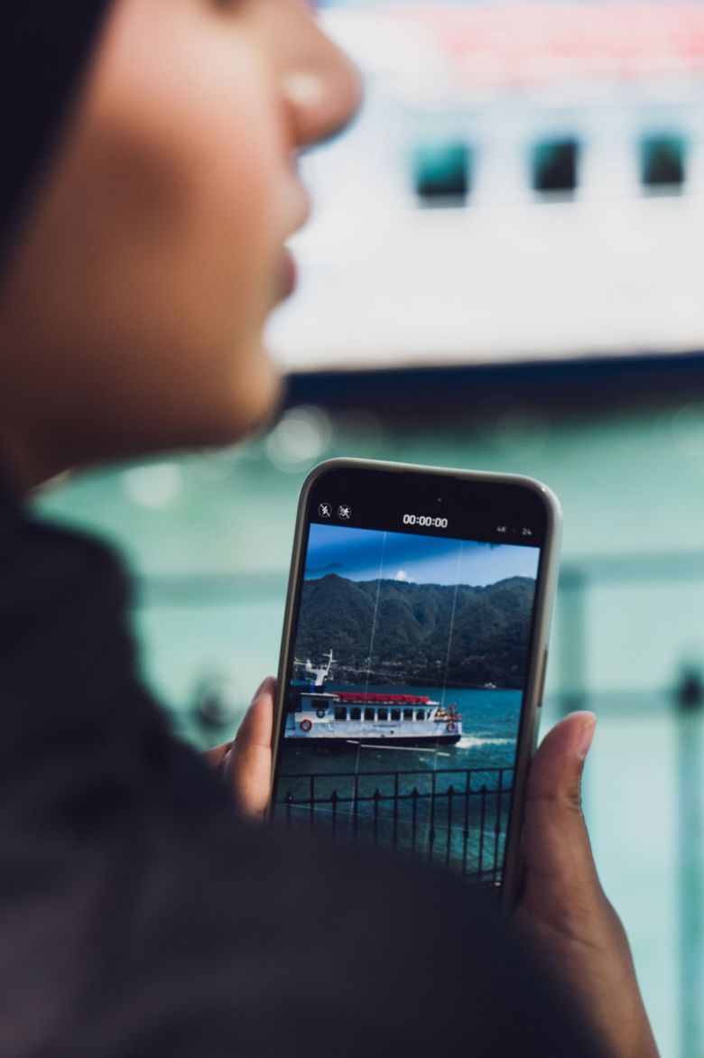 Bayat films wedding events and often uploads short videos onto TikTok and Instagram in real-time.