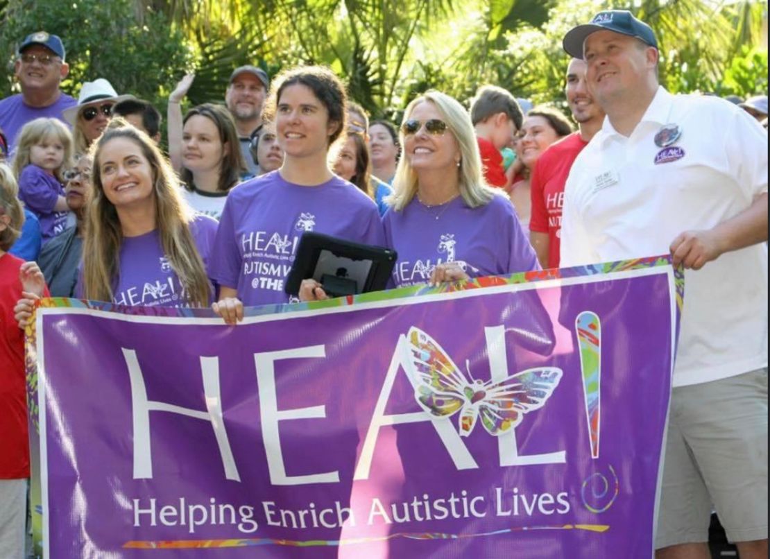 Lanier (second from left) leads a HEAL event at Jacksonville Zoo.