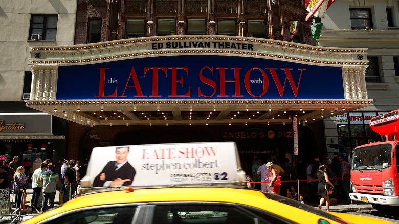 NEW YORK, NY - SEPTEMBER 08:  Atmosphere at the first taping of "The Late Show With Stephen Colbert" on September 8, 2015 in New York City.  (Photo by John Lamparski/Getty Images)