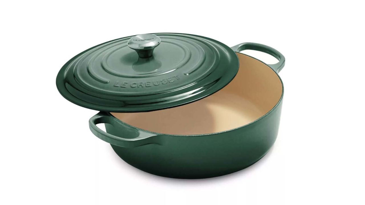 Le Creuset Dutch Oven 6.75 QT.jpg