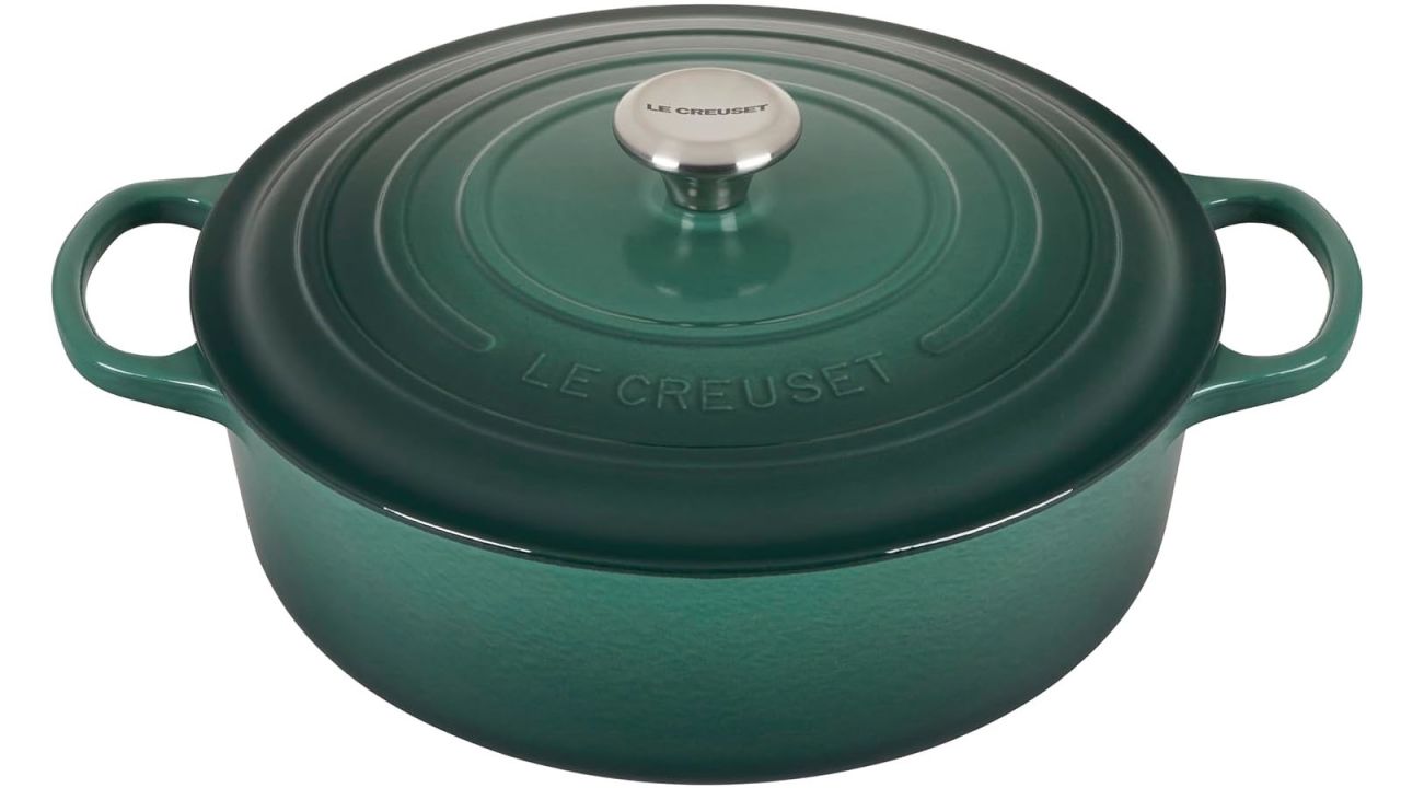 Le Creuset Enameled Cast Iron Signature Round Wide Dutch Oven, 6.75 qt., Artichaut .jpg