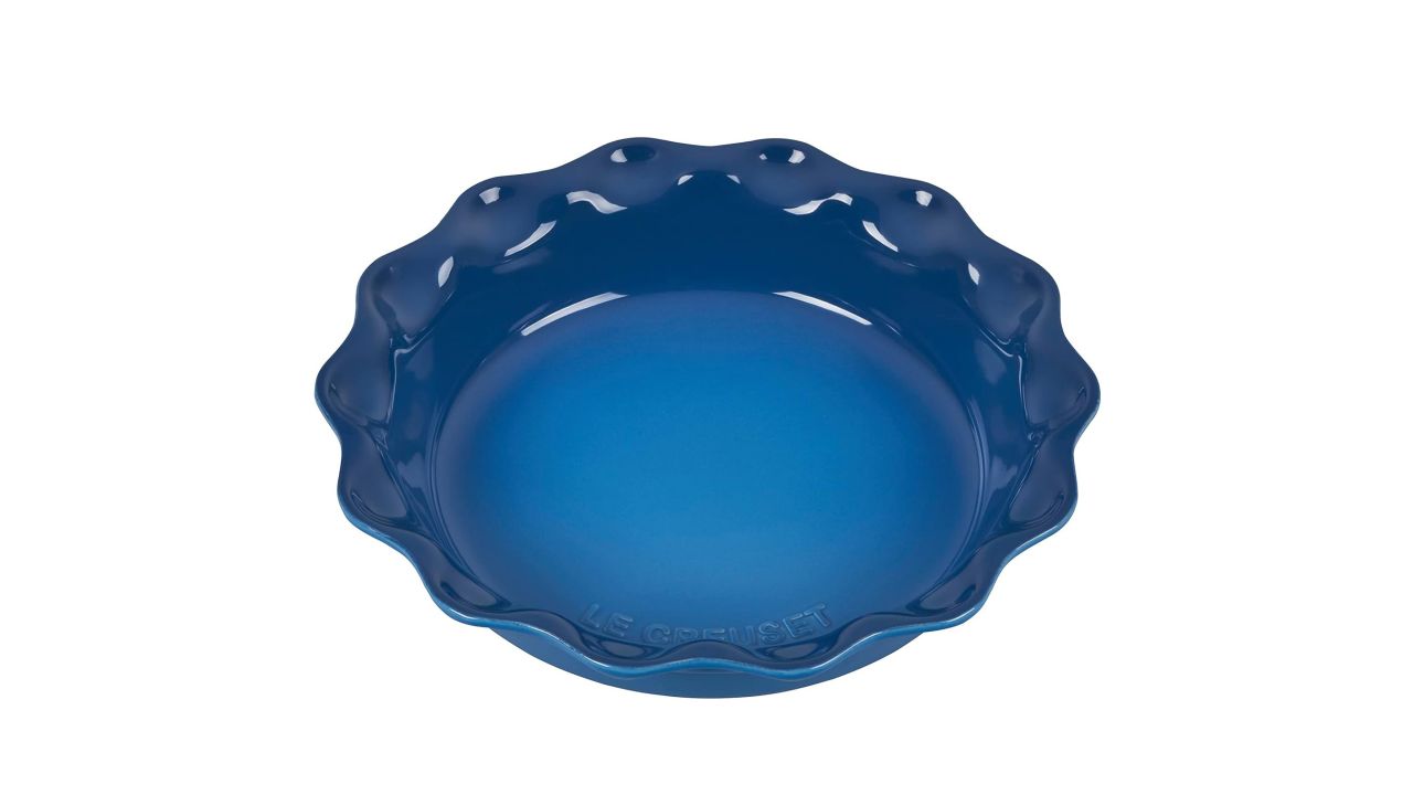 le creuset pie dish amazon cnnu.jpg
