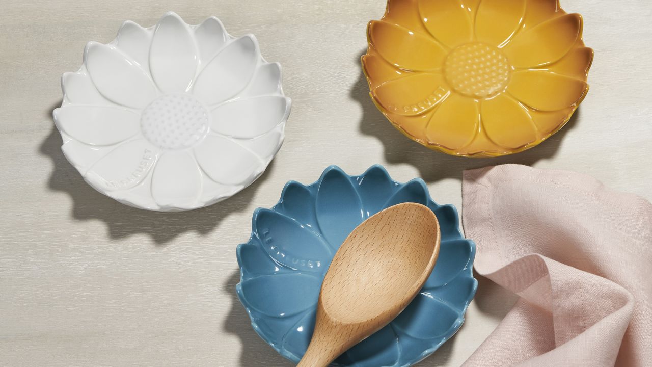 le creuset spring cnnu