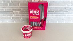 lead-Brush-Set-and-Pink-Stuff-Tub.jpg