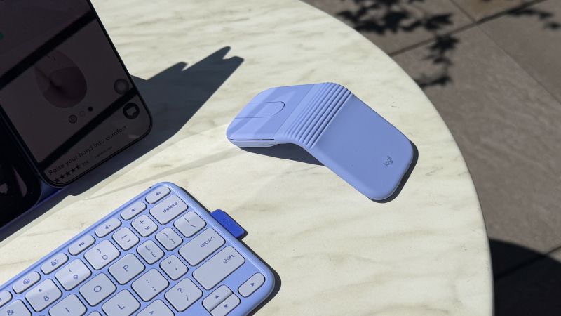 Logitech Mobi Fold travel mouse: Tested review | CNN Underscored
