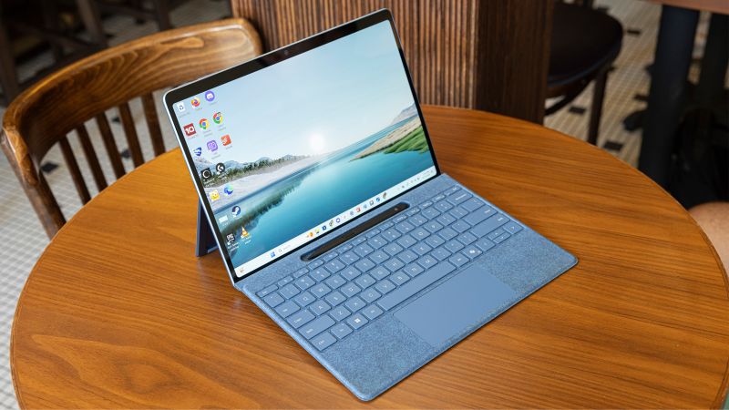 Should fashion i ipad pro or surface pro