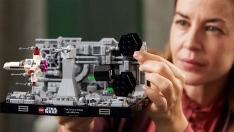 Lego 'Star Wars' Death Star Trench Run Diorama