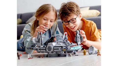 Lego ‘Star Wars’ Millennium Falcon