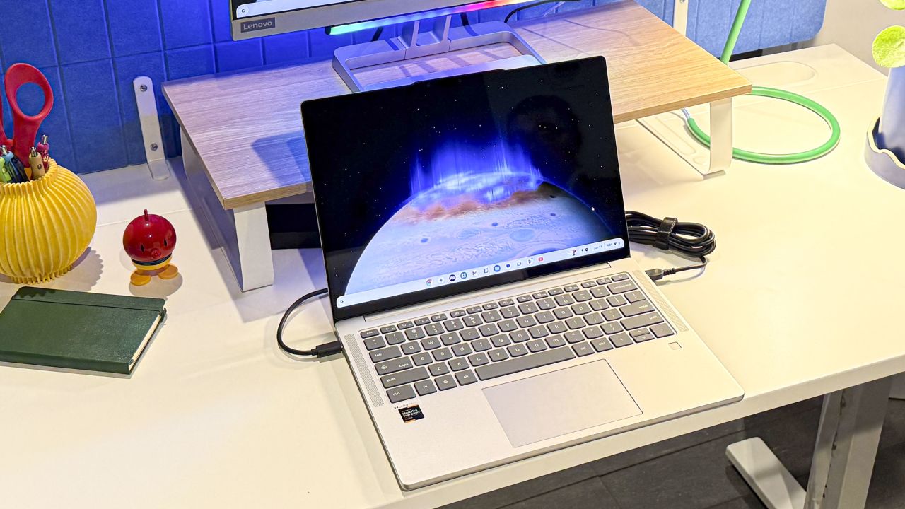 lenovo chromebook plus 14 cnnu 1.jpg