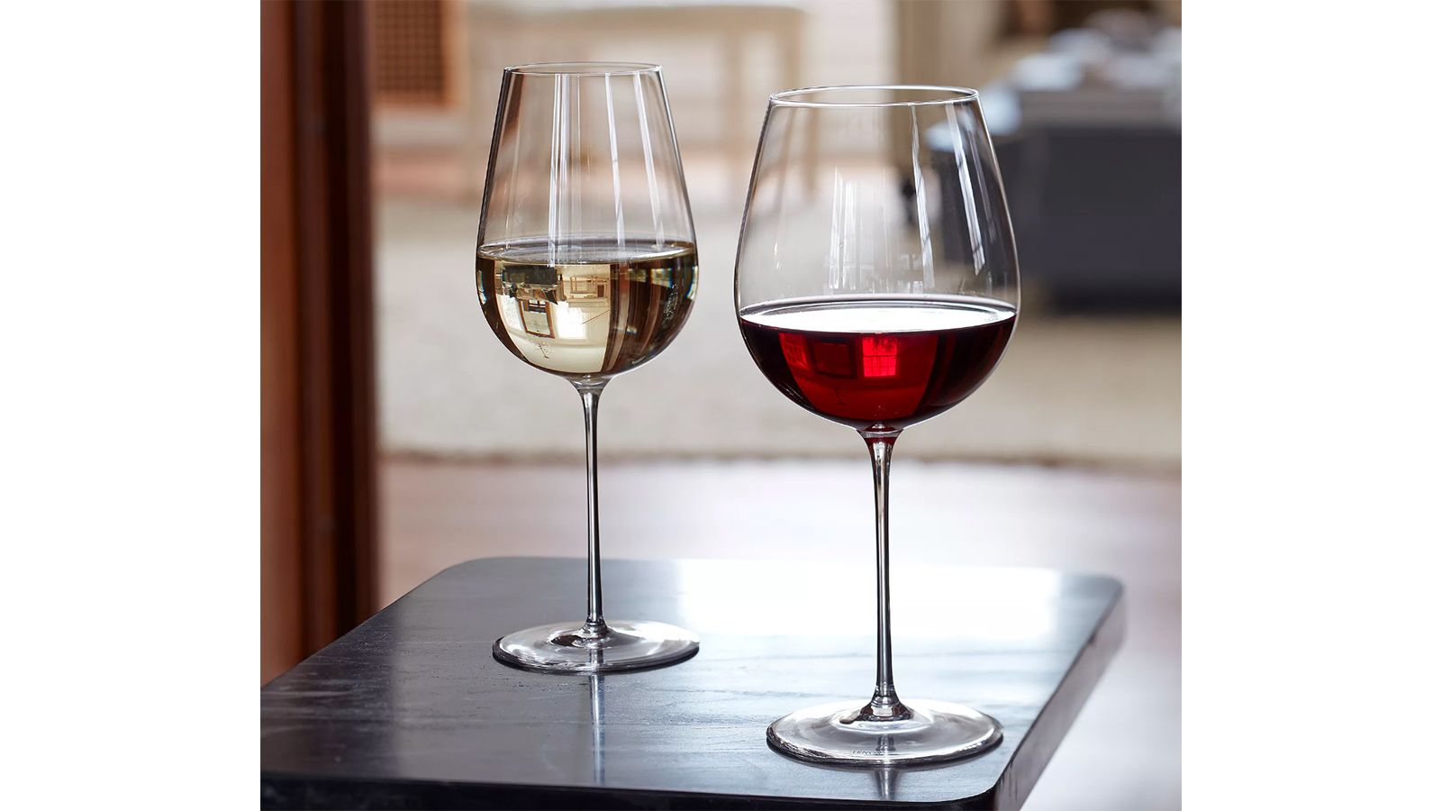 https://media.cnn.com/api/v1/images/stellar/prod/lenox-tuscany-signature-cool-warm-region-wine-glasse.jpg?q=h_900,w_1601,x_0,y_0