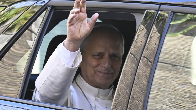 El papa León XIV realiza "actividades habituales" y evoluciona según lo previsto, informa su portavoz
