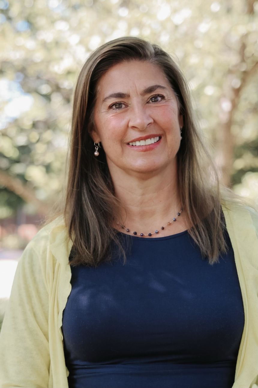 Leslie Manookian