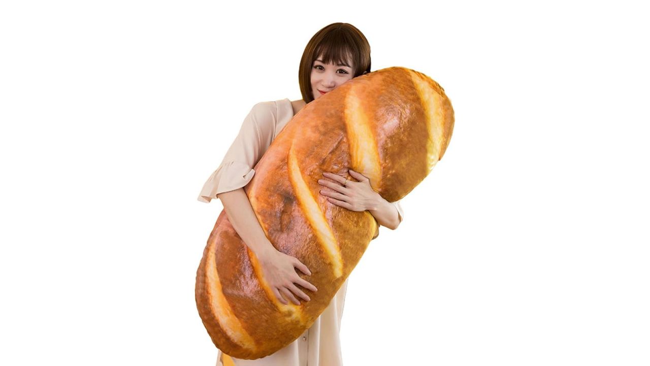 Levenkeness 3D Simulation Bread Shape Plush Pillow.jpg