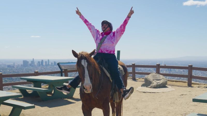 CNN anchor finds happiness with horses in an unlikely metropolis