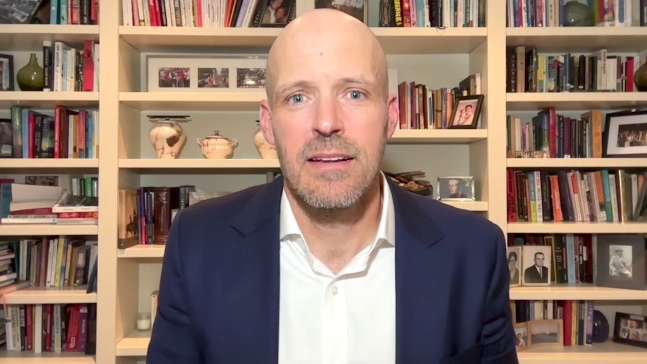 Luke Hartig.jpg