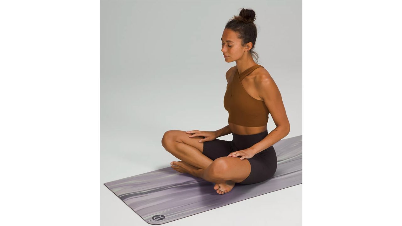 https://media.cnn.com/api/v1/images/stellar/prod/lululemon-s-the-mat-5mm.jpg?c=16x9&q=h_720,w_1280,c_fill