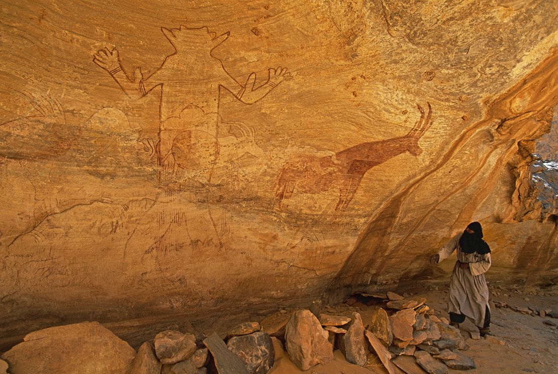 The rock art in the national park dates back to 10,000 BCE.
