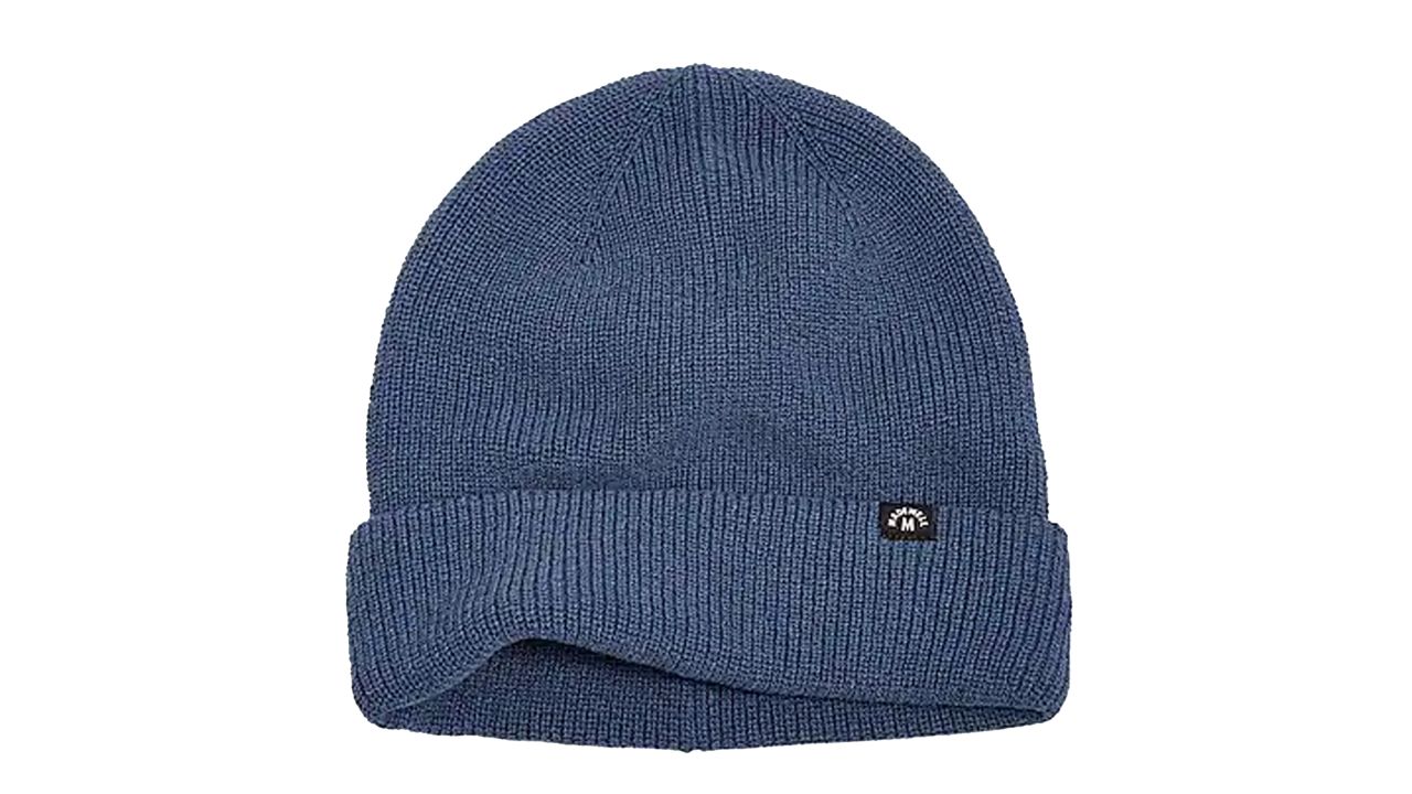 madewell (re)sourced beanie in curfew