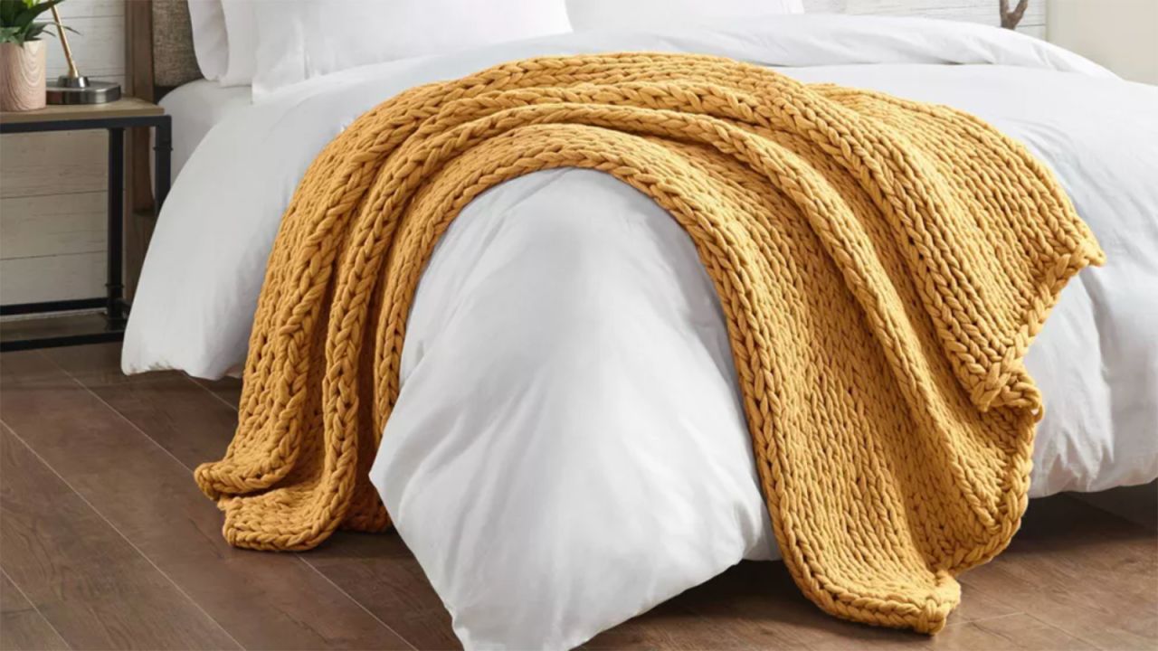 knit throw.jpg