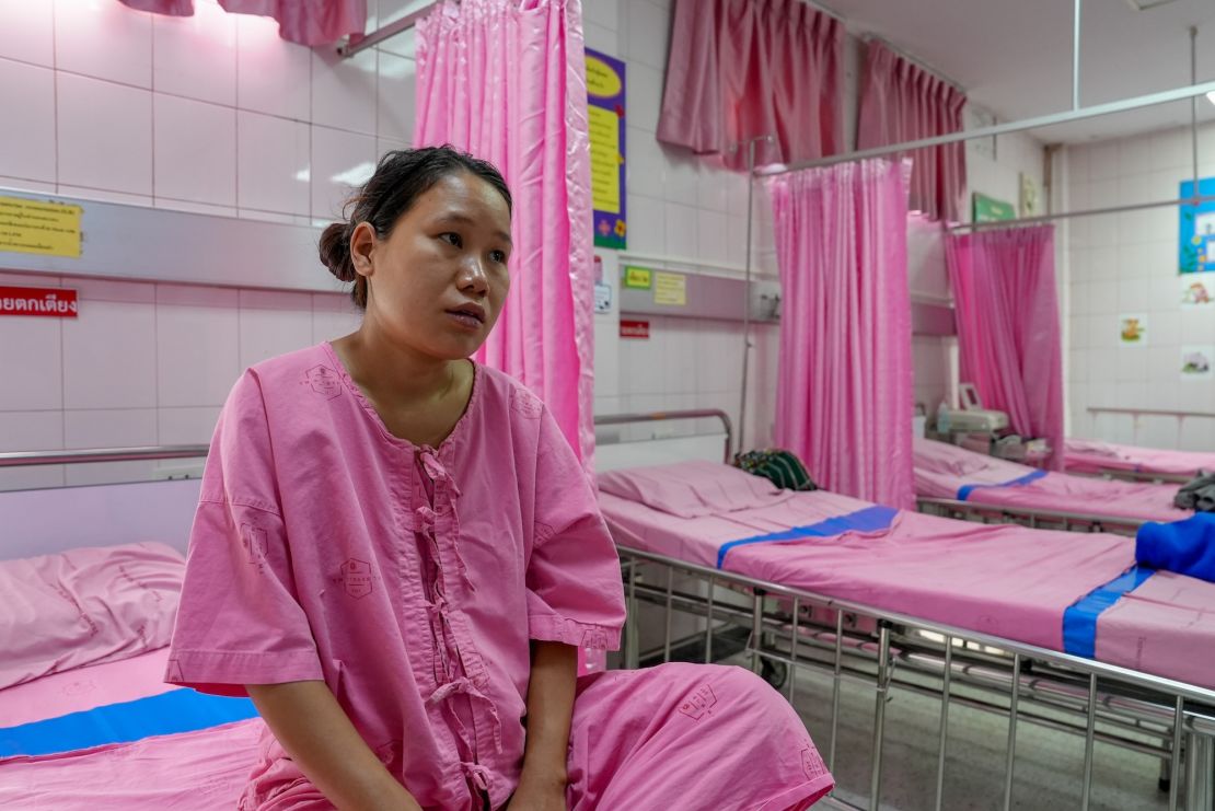 Naw Mary was transferred from Mae La camp to the maternity ward at Tha Song Yang hospital with high blood pressure.