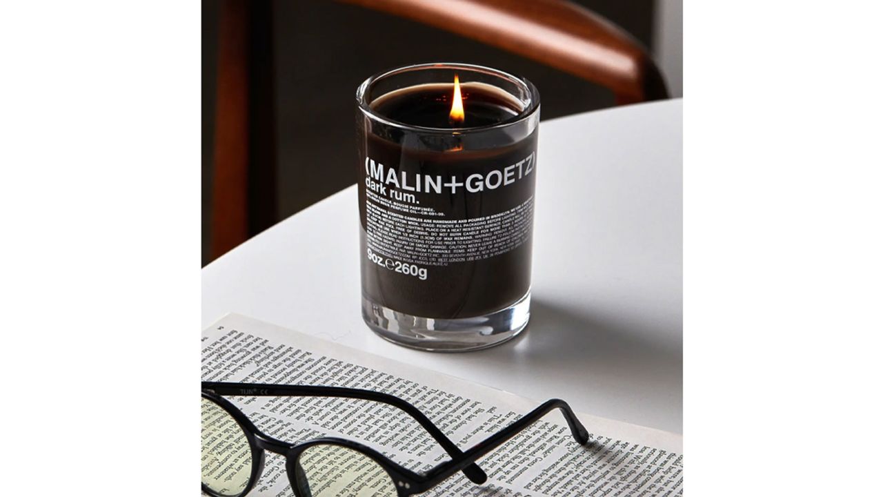 malin-+-goetz-dark-rum-candle-productcard-cnnu.jpg