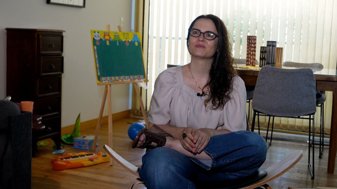 Marina Larrondo, Socióloga y autora de "La suerte de tu lado", madre a los 42 años
