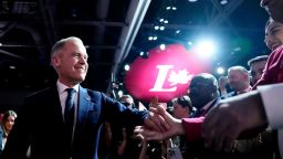 Mark Carney es presentado durante el anuncio de liderazgo del Partido Liberal de Canadá en Ottawa, Ontario, el 9 de marzo de 2025.