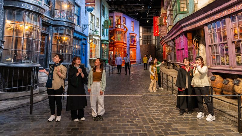 Warner Bros to Open Largest Harry Potter Tour in Shanghai