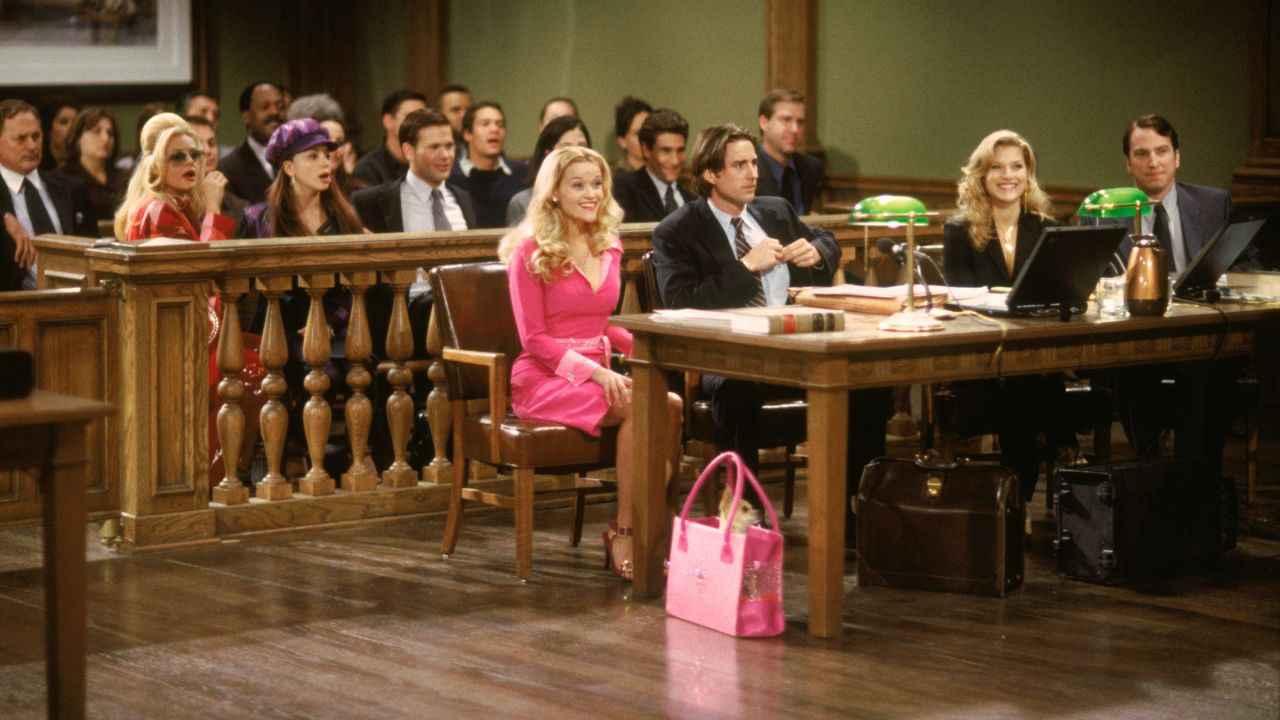 (From left) Jessica Cauffiel, Alana Ubach, Matthew Davis, Reese Witherspoon, Luke Wilson and Ali Larter in 2001's 'Legally Blonde.'