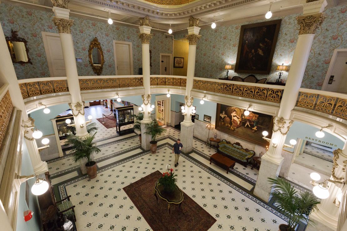 The Menger Hotel in San Antonio, Texas, is said to have several resident ghosts.