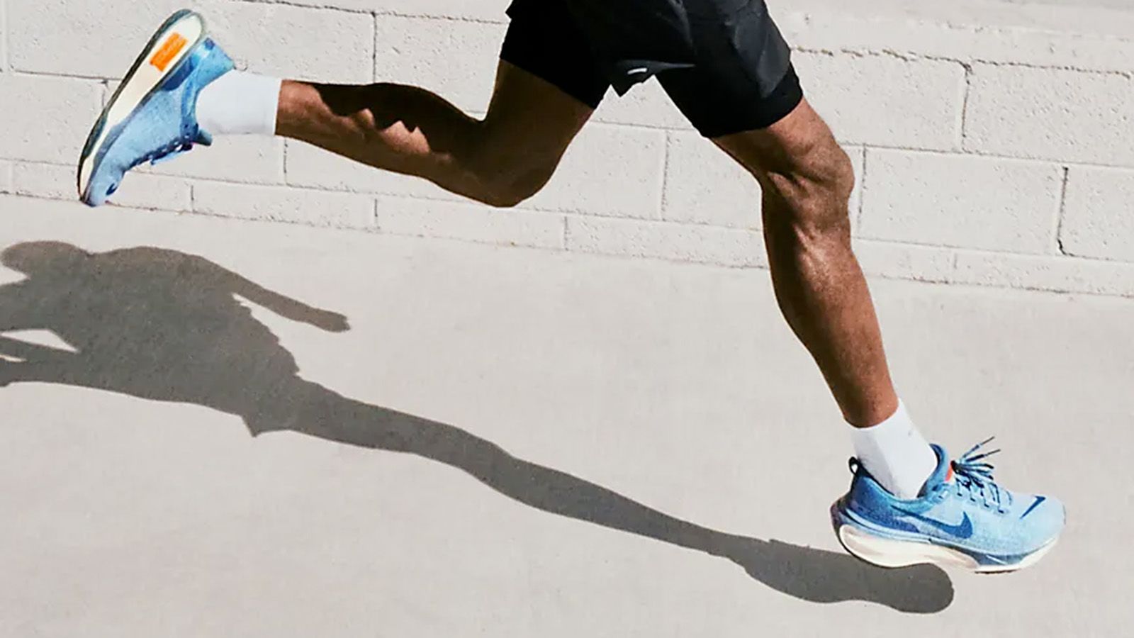 The Best Running Belts, According to a Running Coach