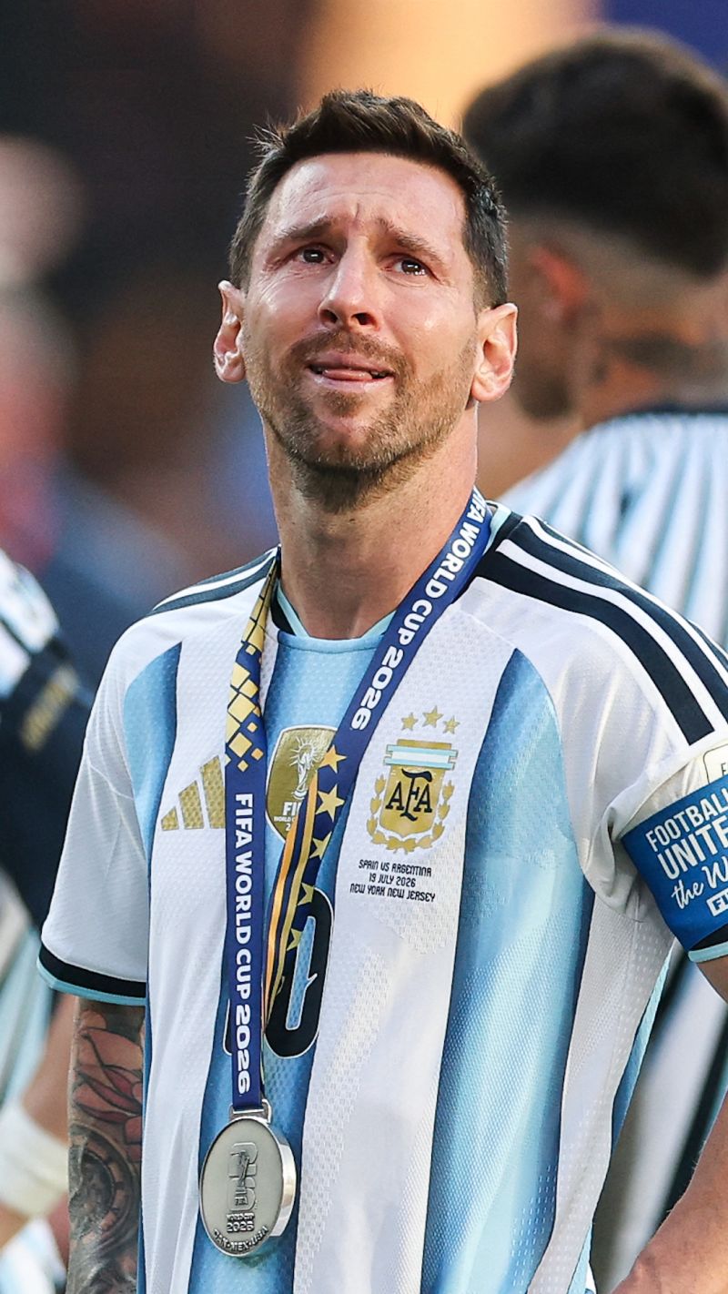 Lionel Messi announces retirement | CNN