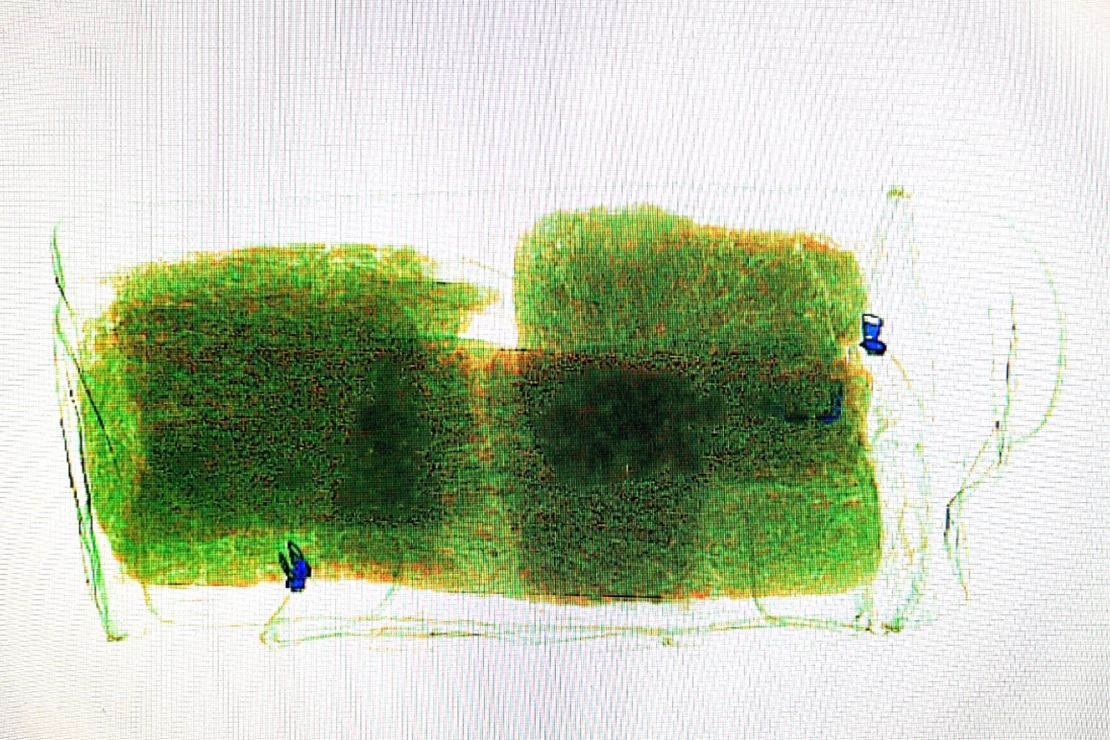 An X-ray image of the duffel bag, which police say contained 10.2 kilograms of methamphetamine.