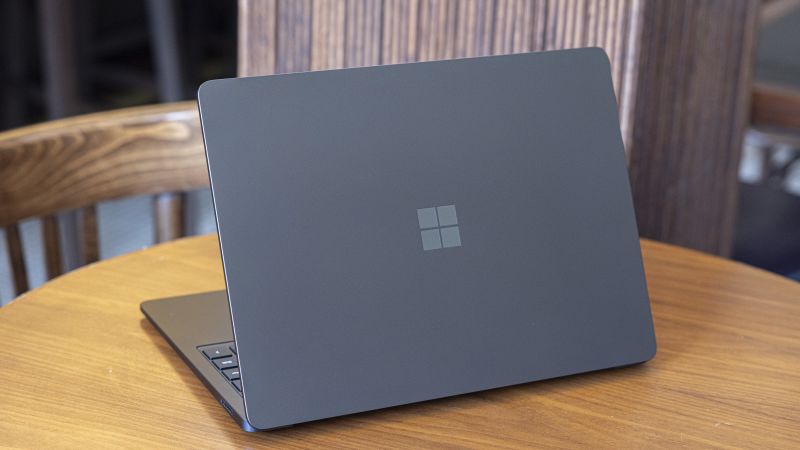 Microsoft Surface Laptop 7 review: Excellent battery life | CNN