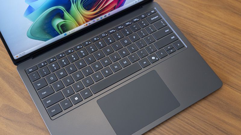 Microsoft Surface Laptop 7 review: Excellent battery life | CNN
