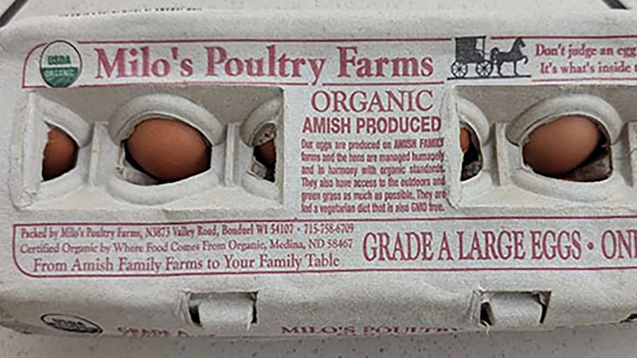 Milo'sPoultryFarmsEggCarton-12-Count copy.jpg