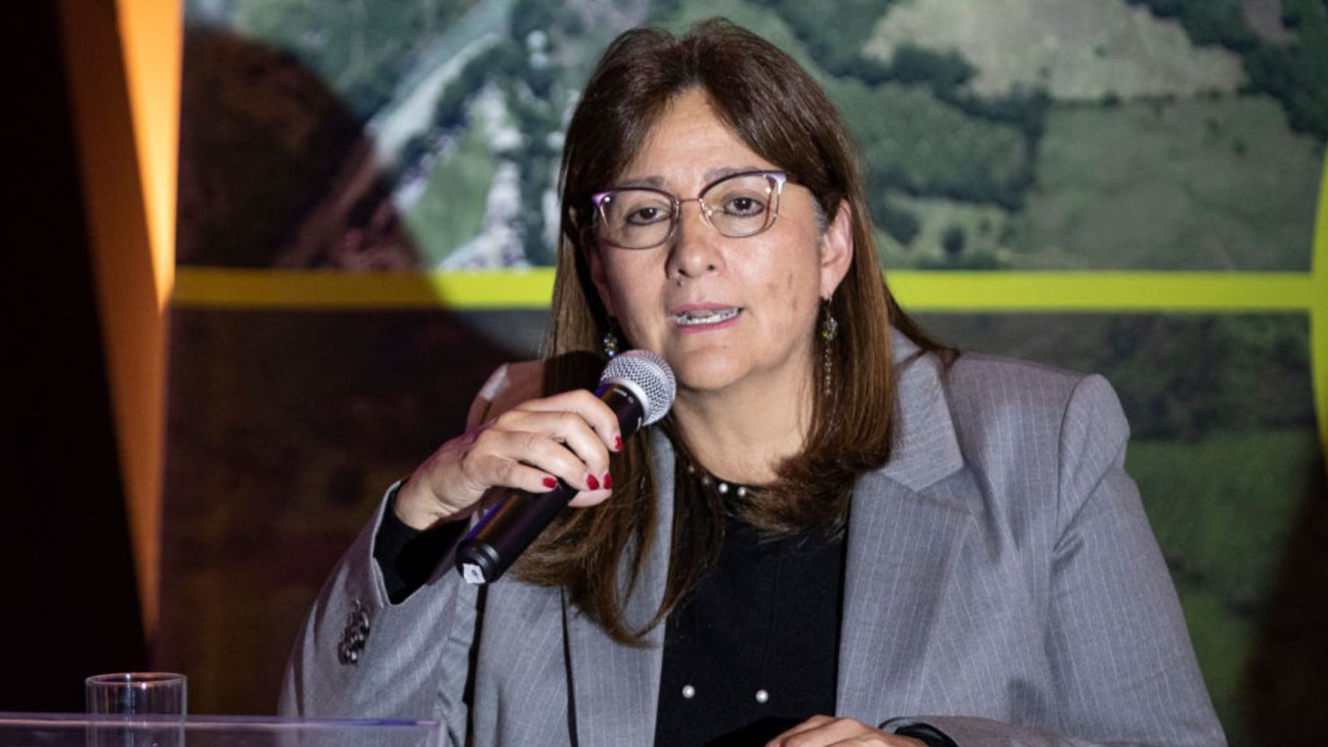 La ministra de Justicia de Colombia, Ángela María Buitrago, habla durante una conferencia de prensa el 18 de octubre de 2024.