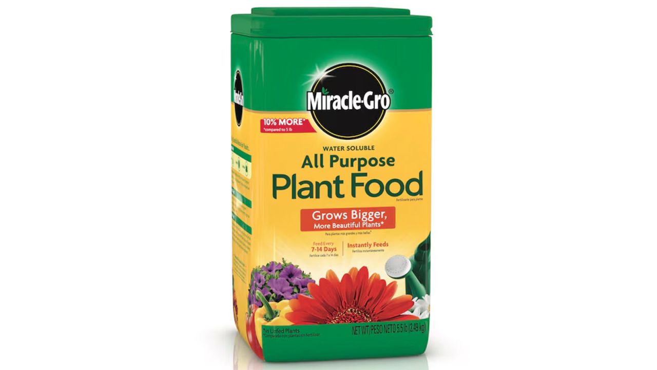 Miracle-Gro Water-soluble Granules All-purpose Food.jpg