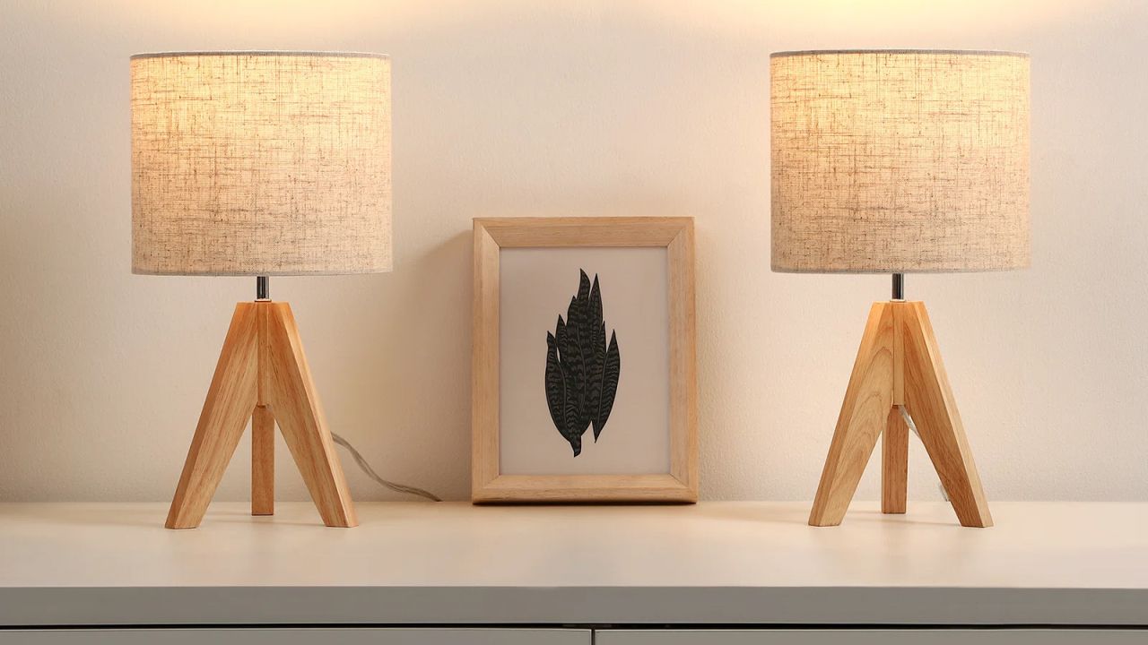 Mistana Fidel Solid Wood Tripod Table Lamp cnnu.jpg