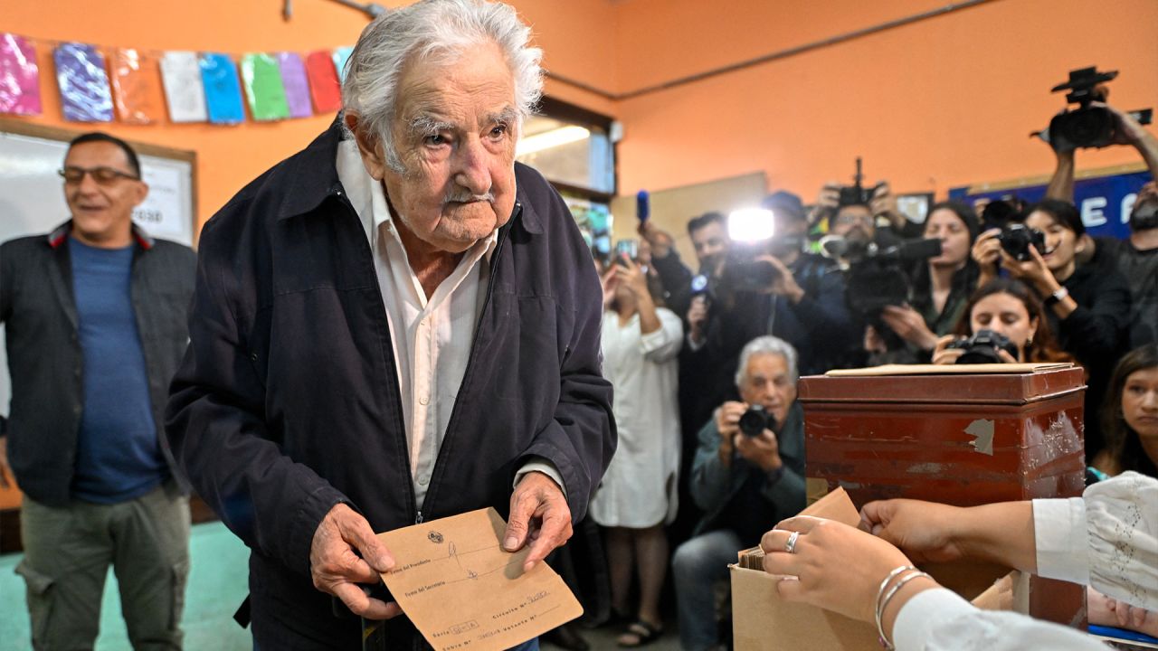 muhica voto elecciones uruguay.jpg