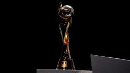 El trofeo del Mundial Femenino de la FIFA.