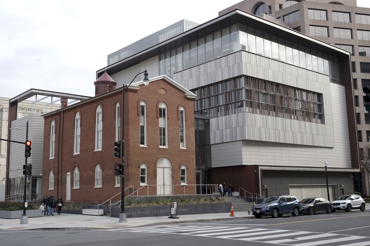 Exterior del Museo Judío Lillian y Albert Small Capital en la ciudad de Washington, el 25 de diciembre de 2024