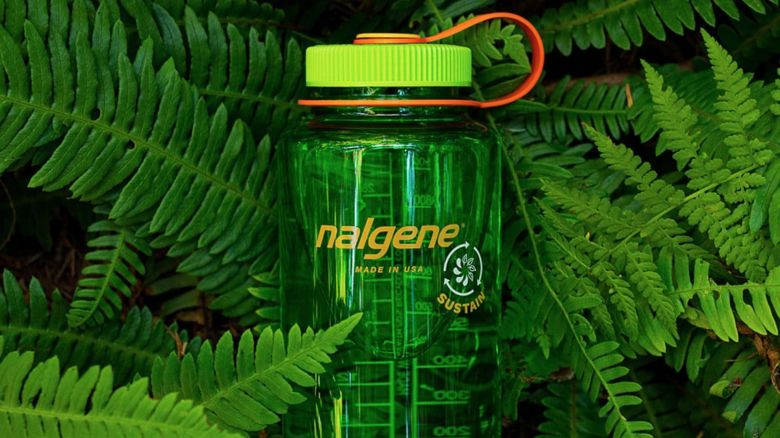 nalgene leaves.jpg