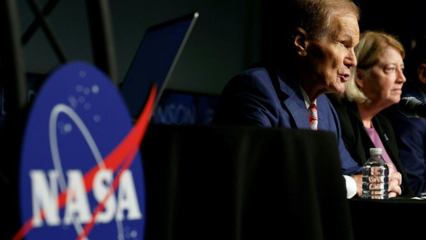 El  de la NASA, Bill Nelson, habla durante una conferencia de prensa. Archivo.