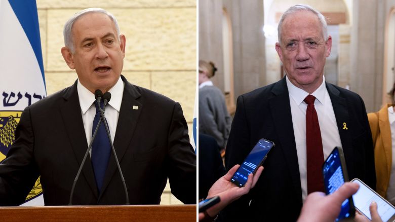 Israeli Prime Minister Benjamin Netanyahu, left, and Benny Gantz, a member of Israel’s War Cabinet.